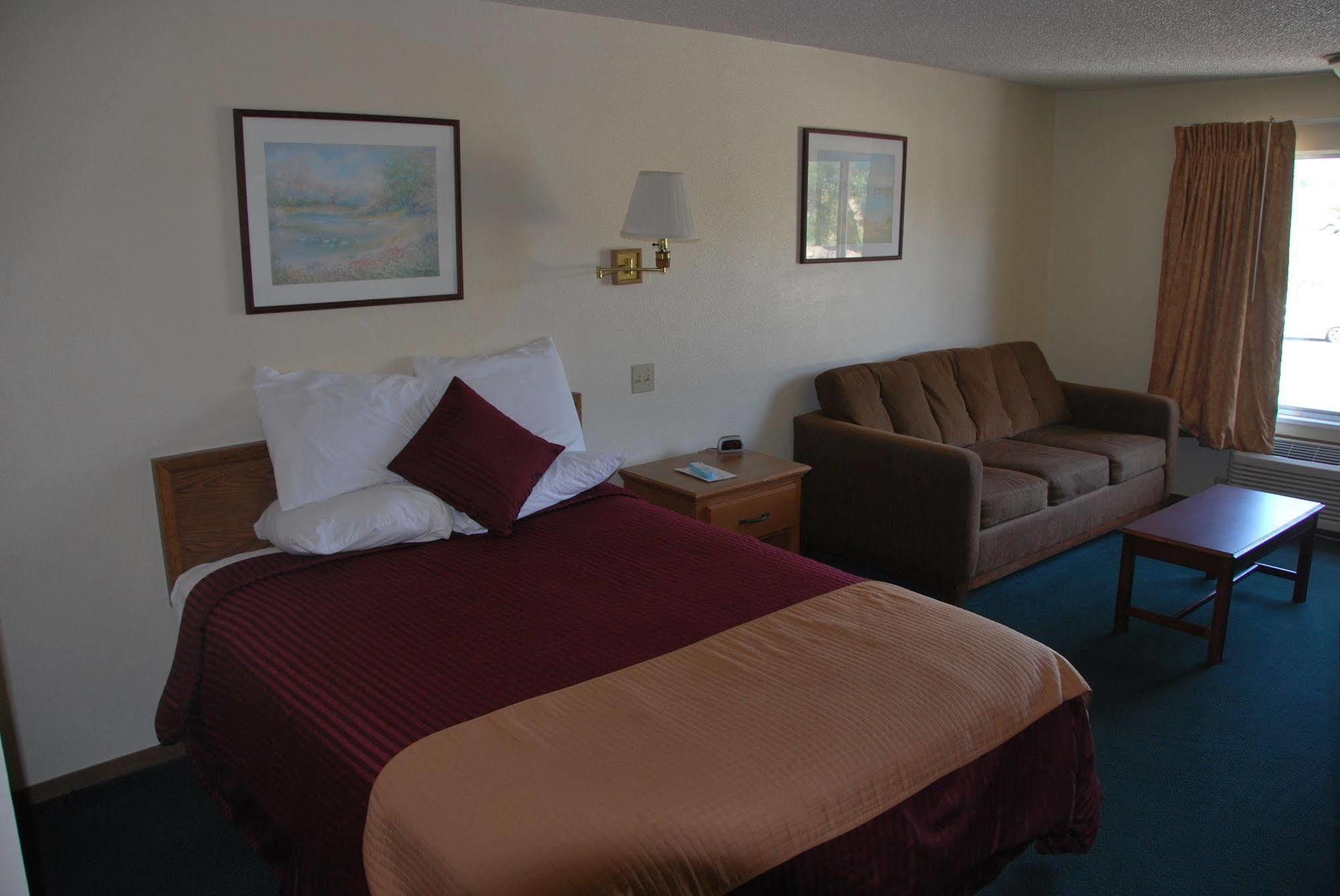 National 9 Inn Wellington Extérieur photo